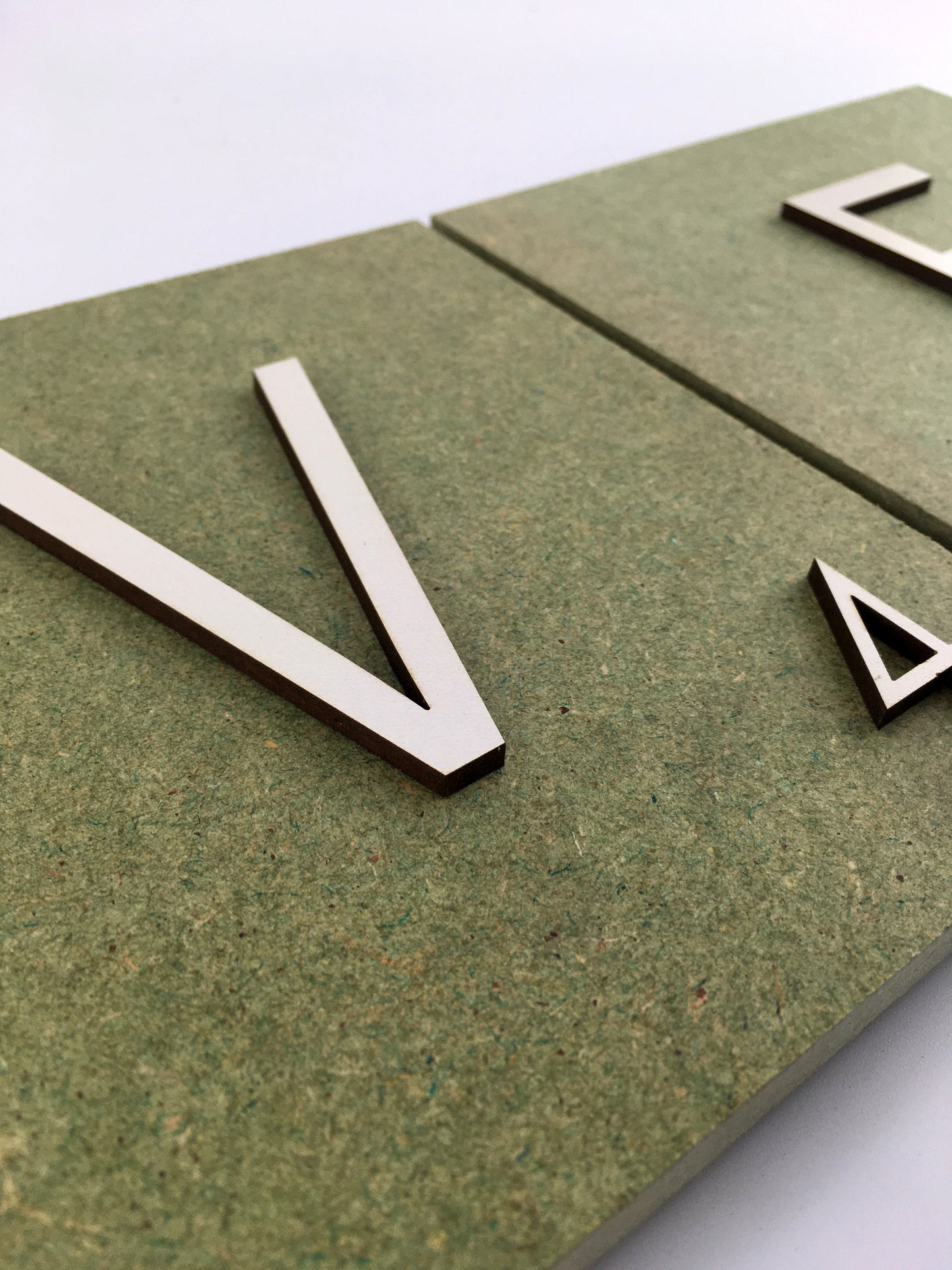 Lletres decoratives Scrabble grans de fusta natural