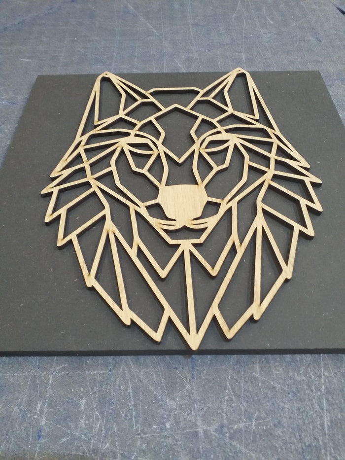 Cabeza de lobo personalizada de madera para decoración de pared