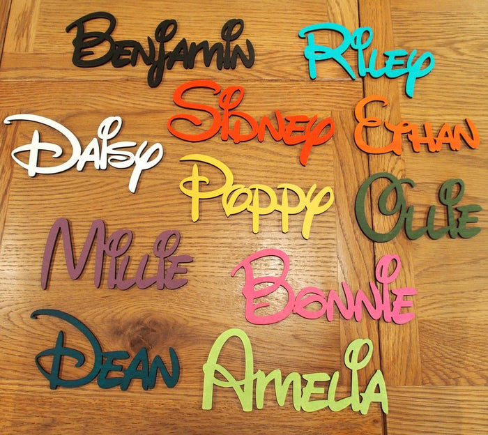 Nombre infantil personalizado de madera tipo "Disney" para bebes y niñas niños